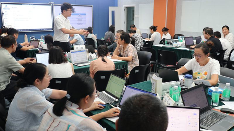 企业线上培训平台哪家好